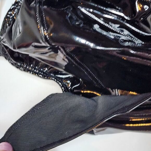 4X 26W Torrid Black Patent Pleather Halter Bra Underwire Lingerie Boudoir Strapp - Picture 6 of 8